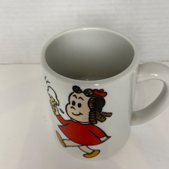 Rare!! Porcelain Little Lulu Musical Coffee Mug Schmid Bros Excellent Condition! - Picture 4 of 9